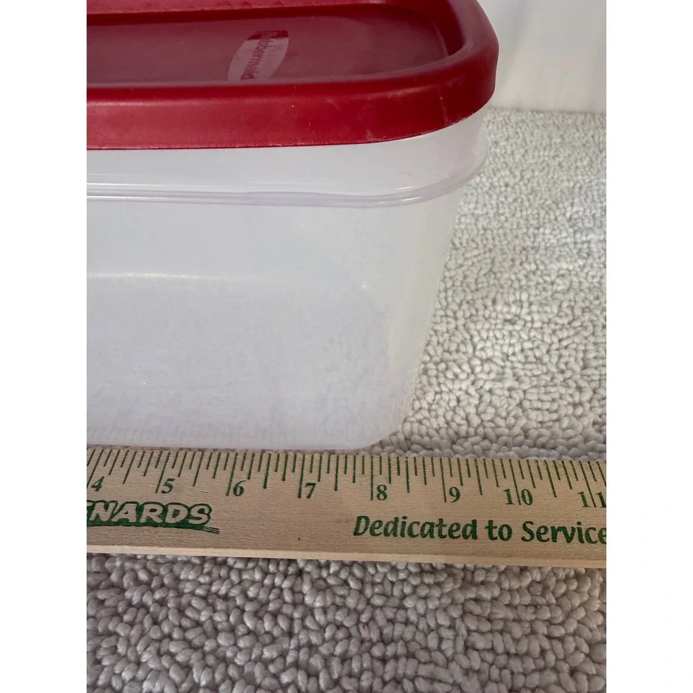 Rubbermaid Food‎ Storage Container Red Lid Rectangle 2.5L Made in USA